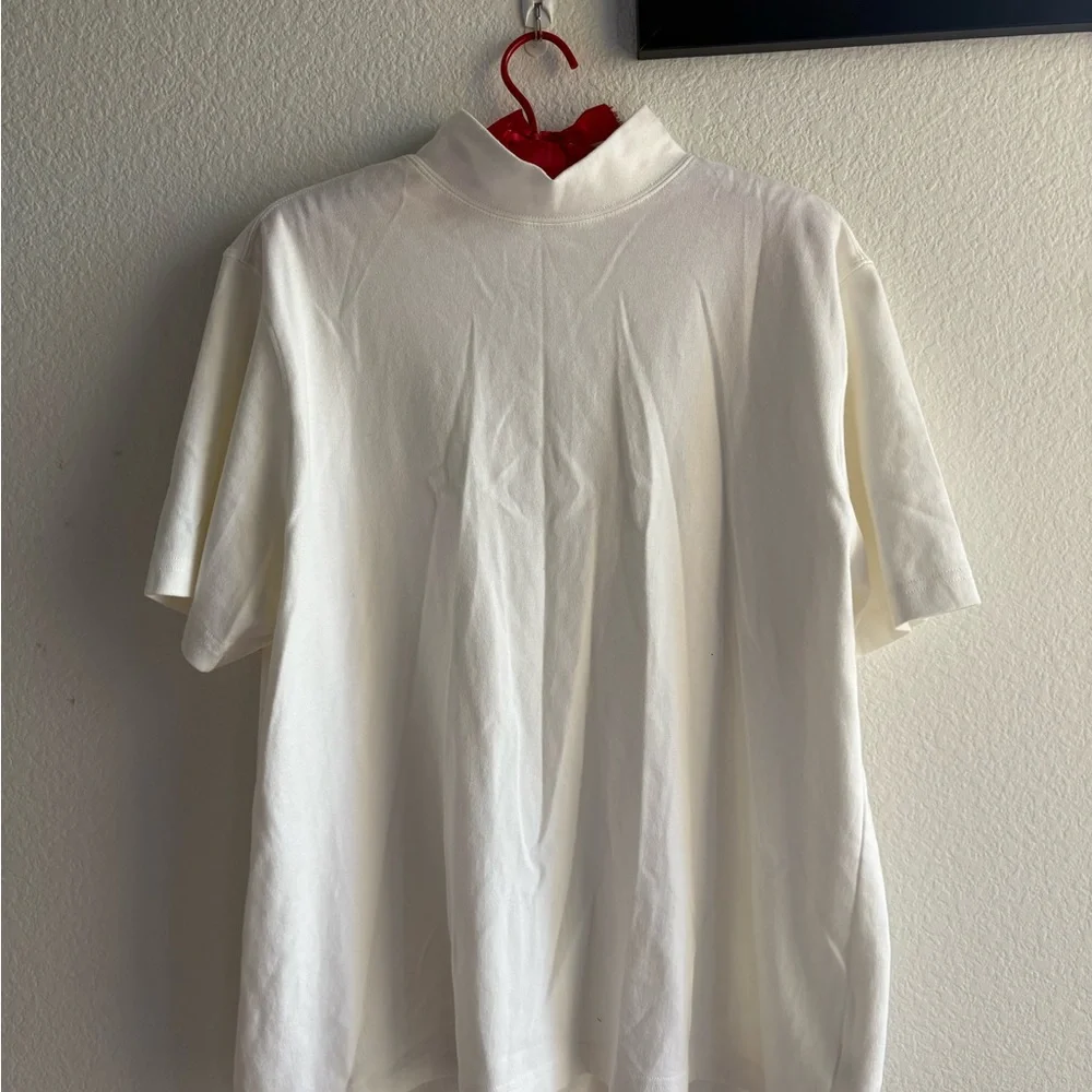 White Turtleneck Short Sleeve Top - Picture 2 of 2